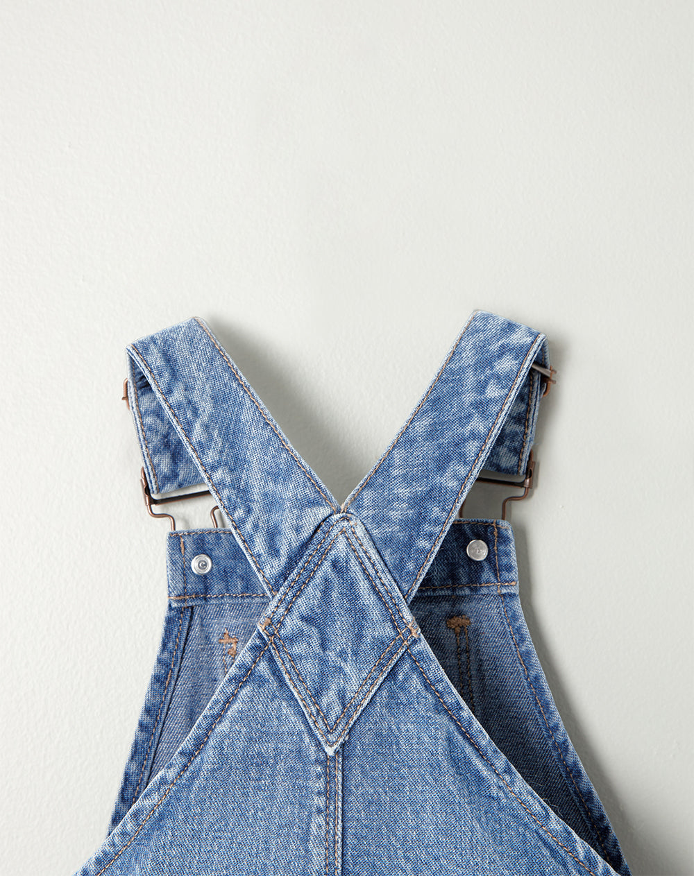 Overol corto denim regular algodón índigo medio niña