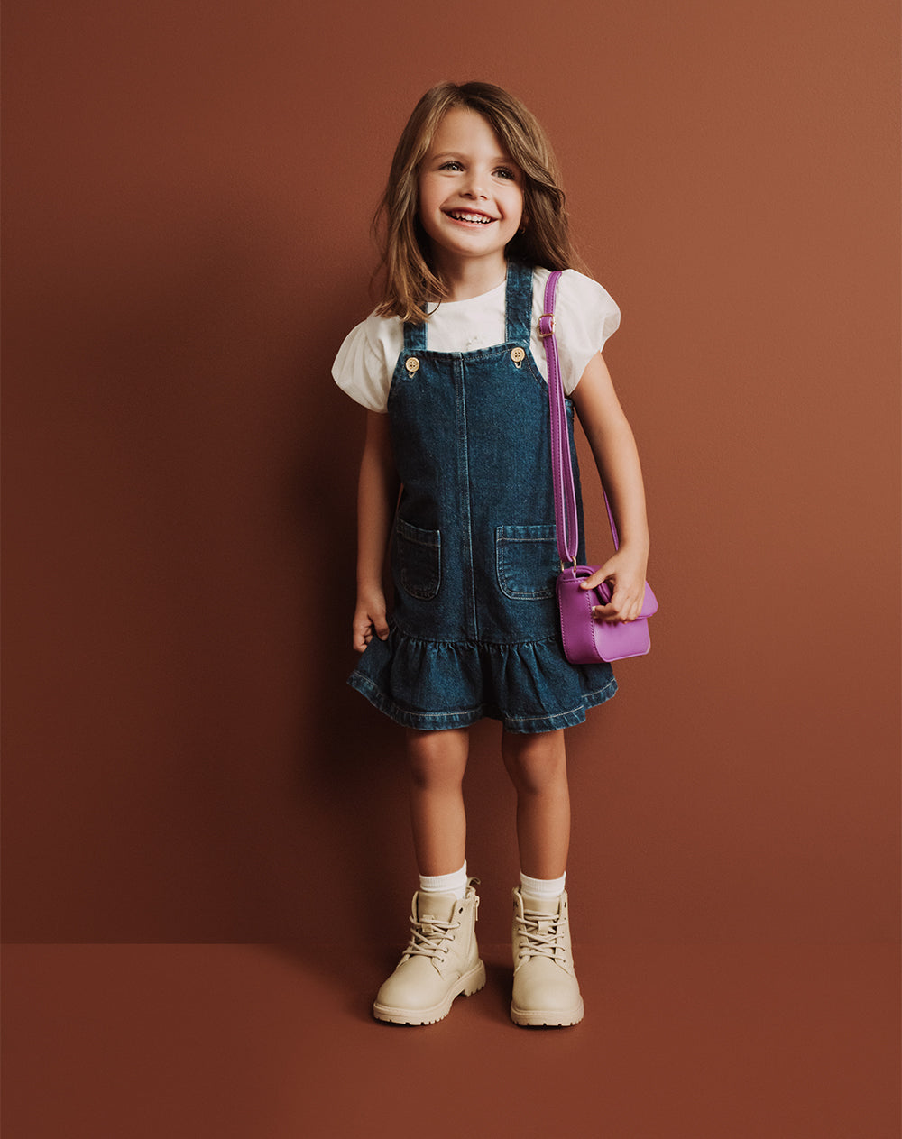 Overol Falda Azul Índigo Oscuro para Bebé Confort y Estilo