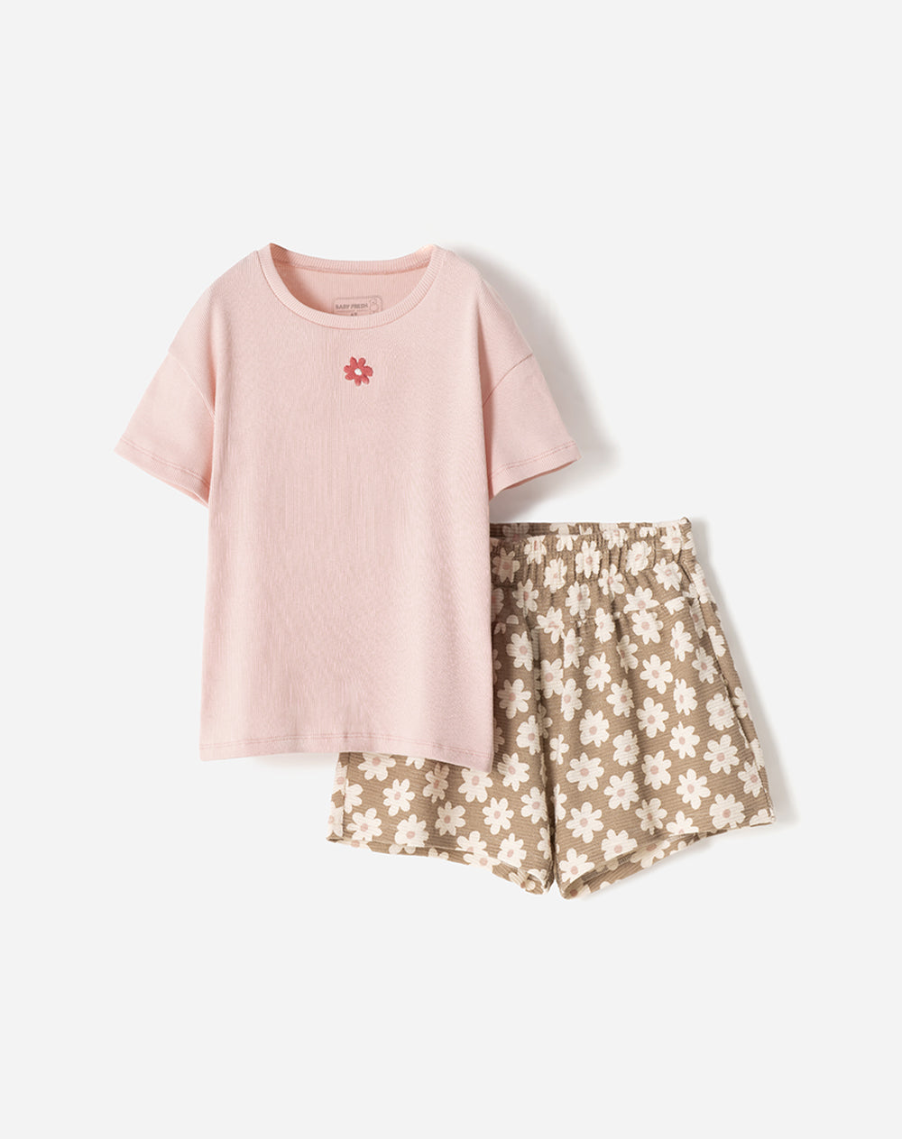 Conjunto camiseta + short surtido niña