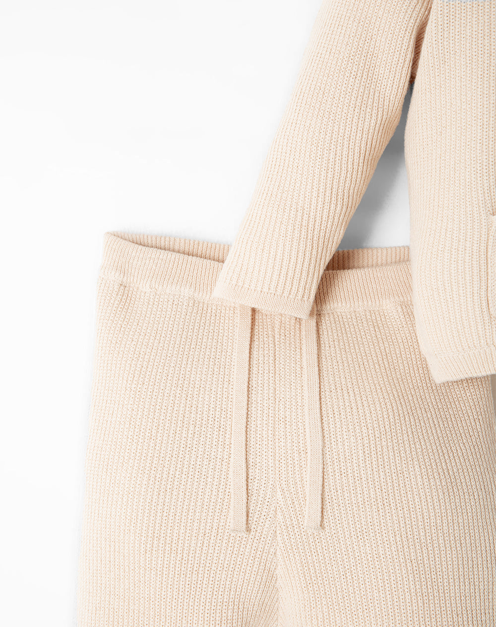 Conjunto bebé unisex suéter + jogger tejido algodón crema