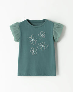 Camiseta regular verde bordada niña