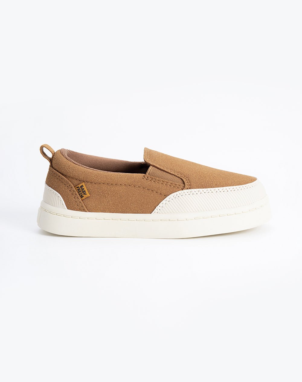 Zapatos tipo slip on en pana café niño