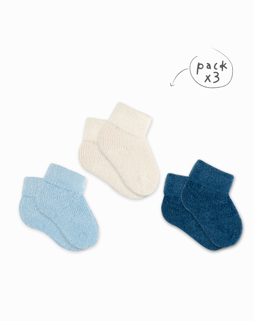 3 pares de medias largas surtidas
