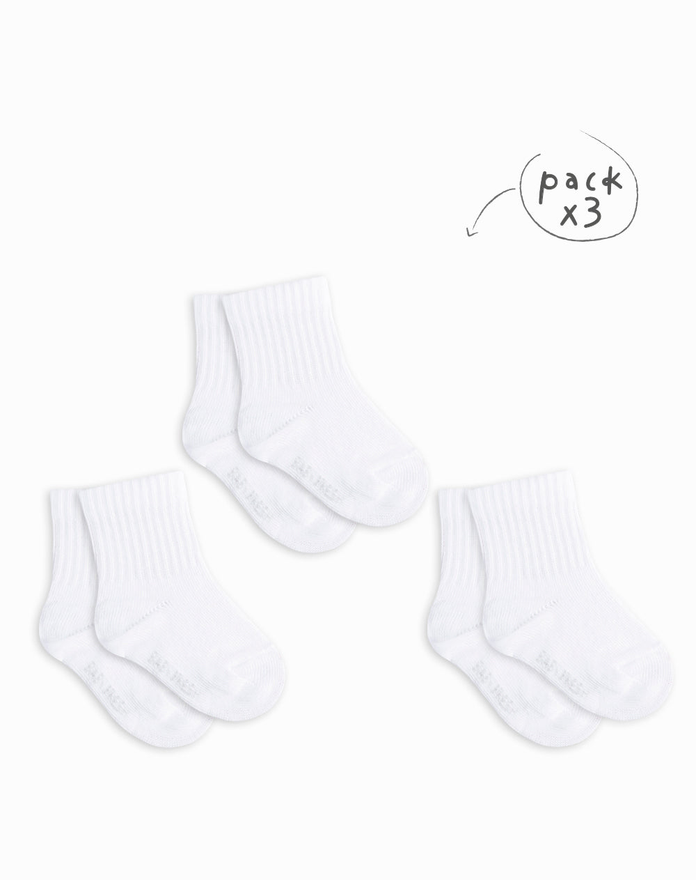 3 pares de medias largas blancas