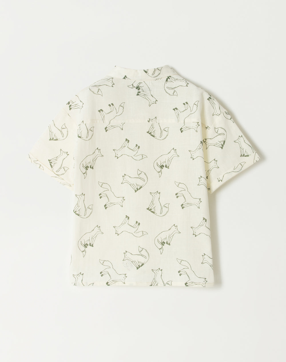 Camisa oversized fit manga corta beige estampada