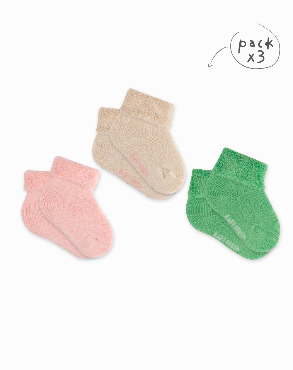 3 pares de medias largas surtidas