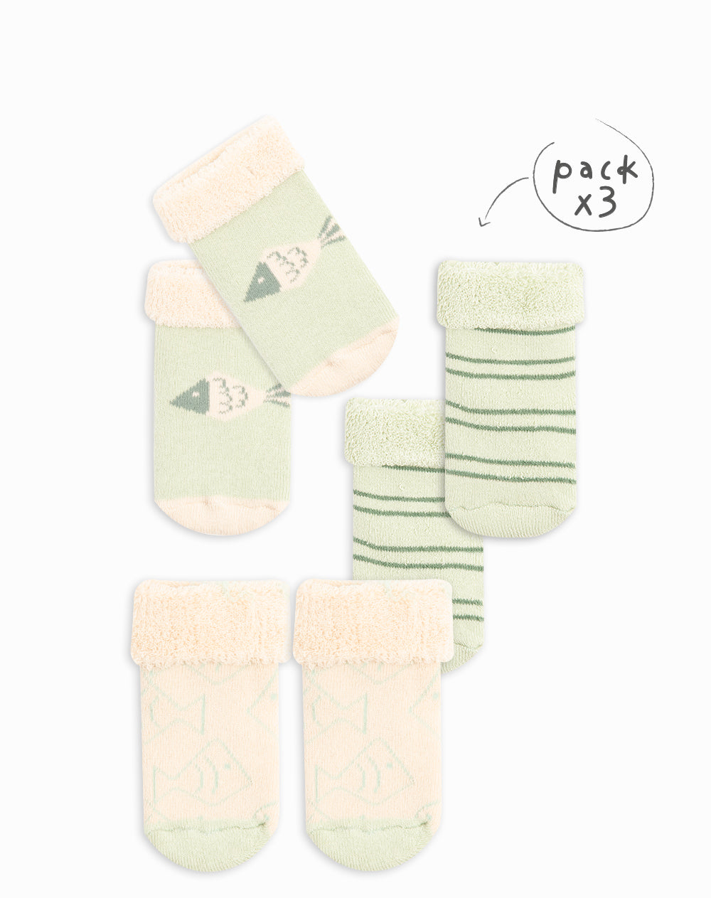 3 pares de medias largas surtidas