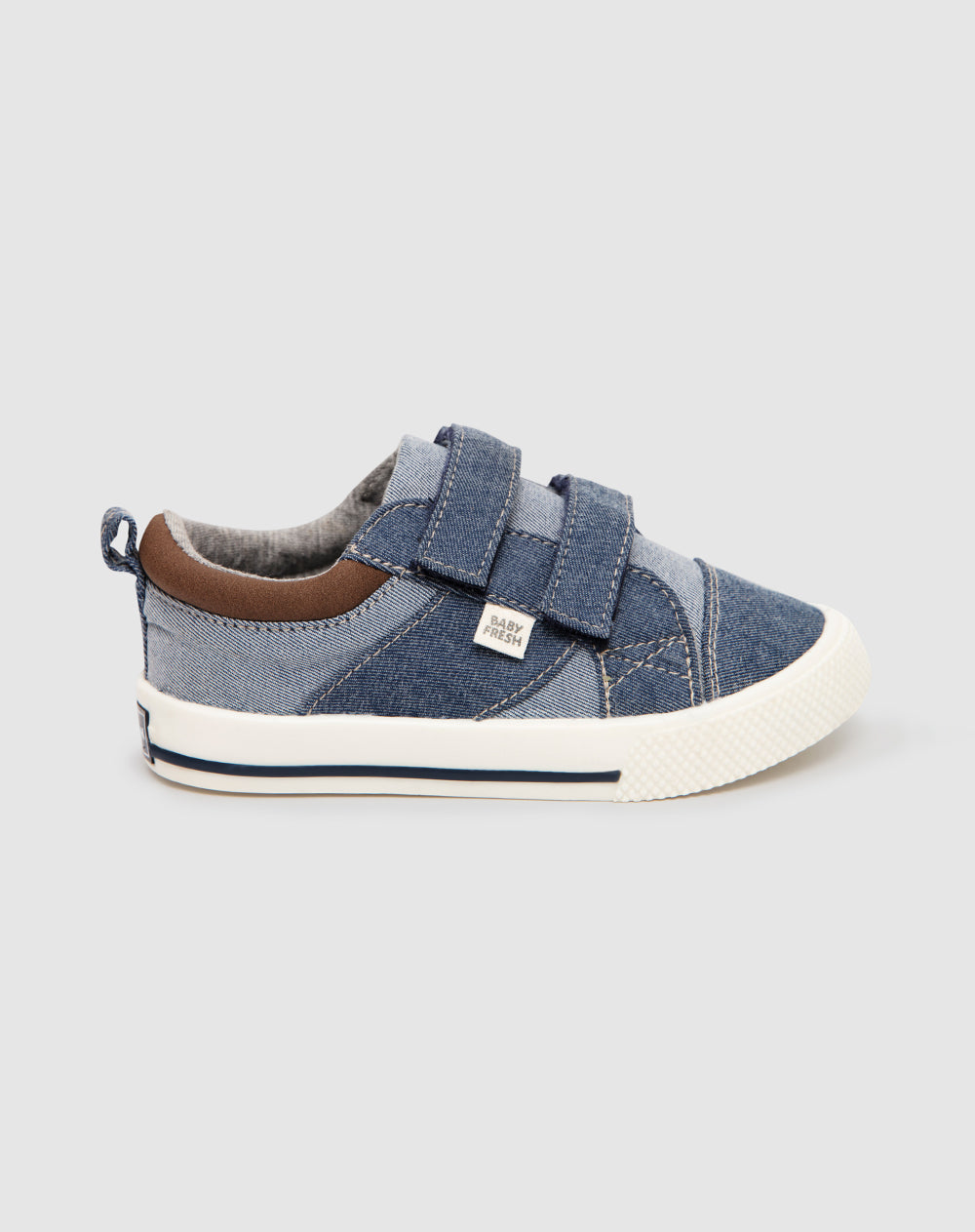 Tenis azul