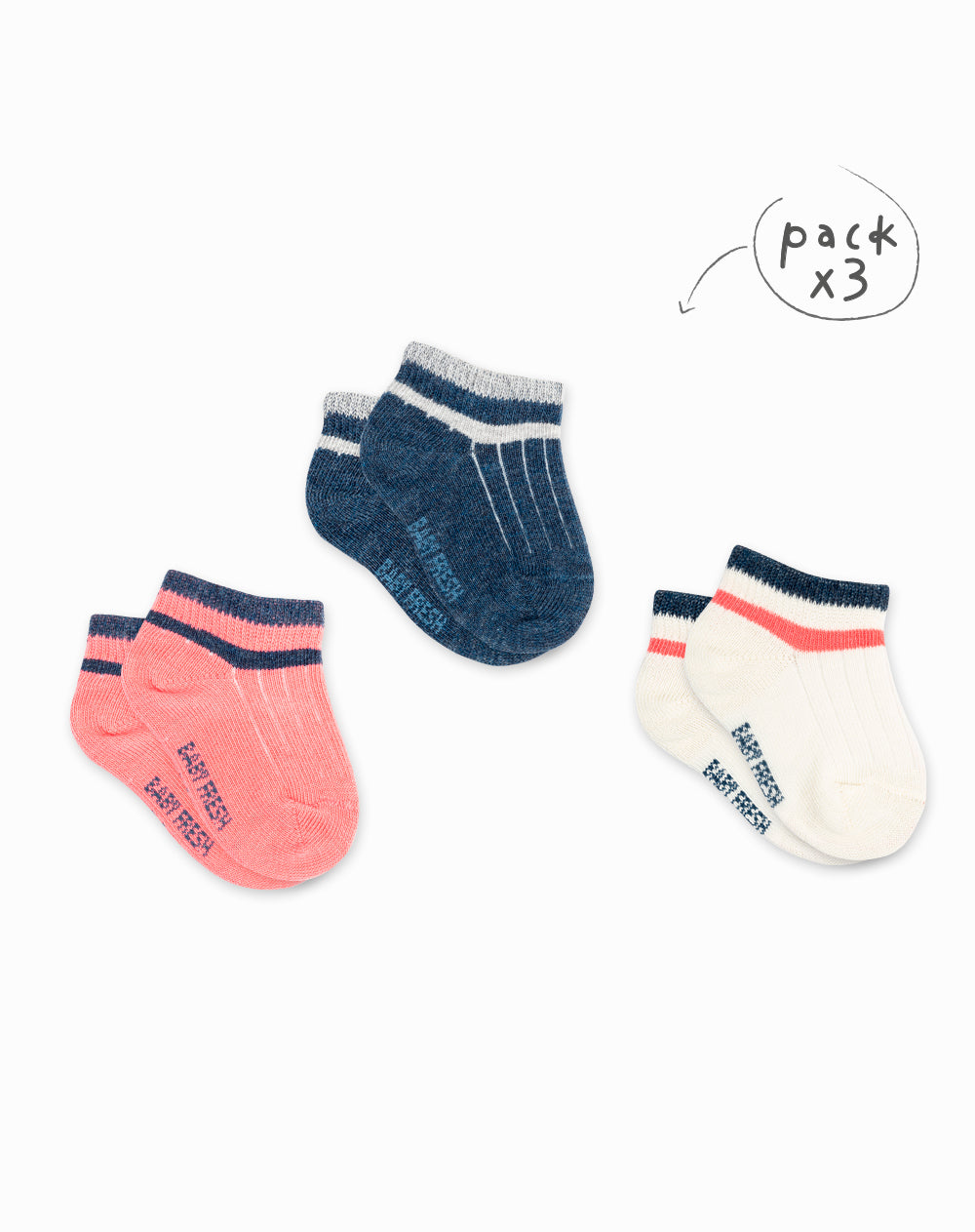 3 pares de medias cortas surtidas