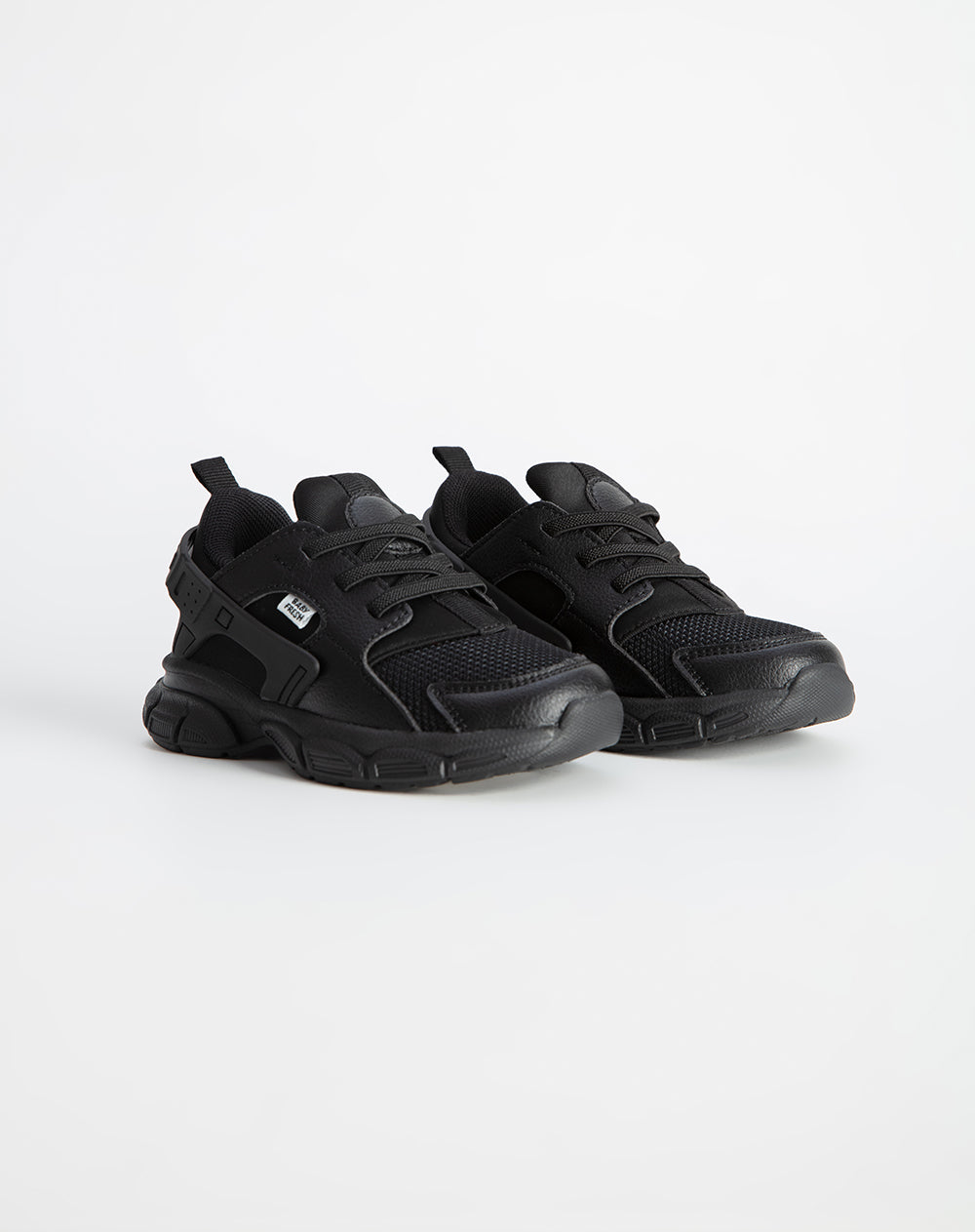 Tenis negro