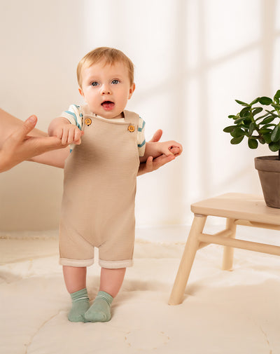 Conjunto body + overol corto bebé niño