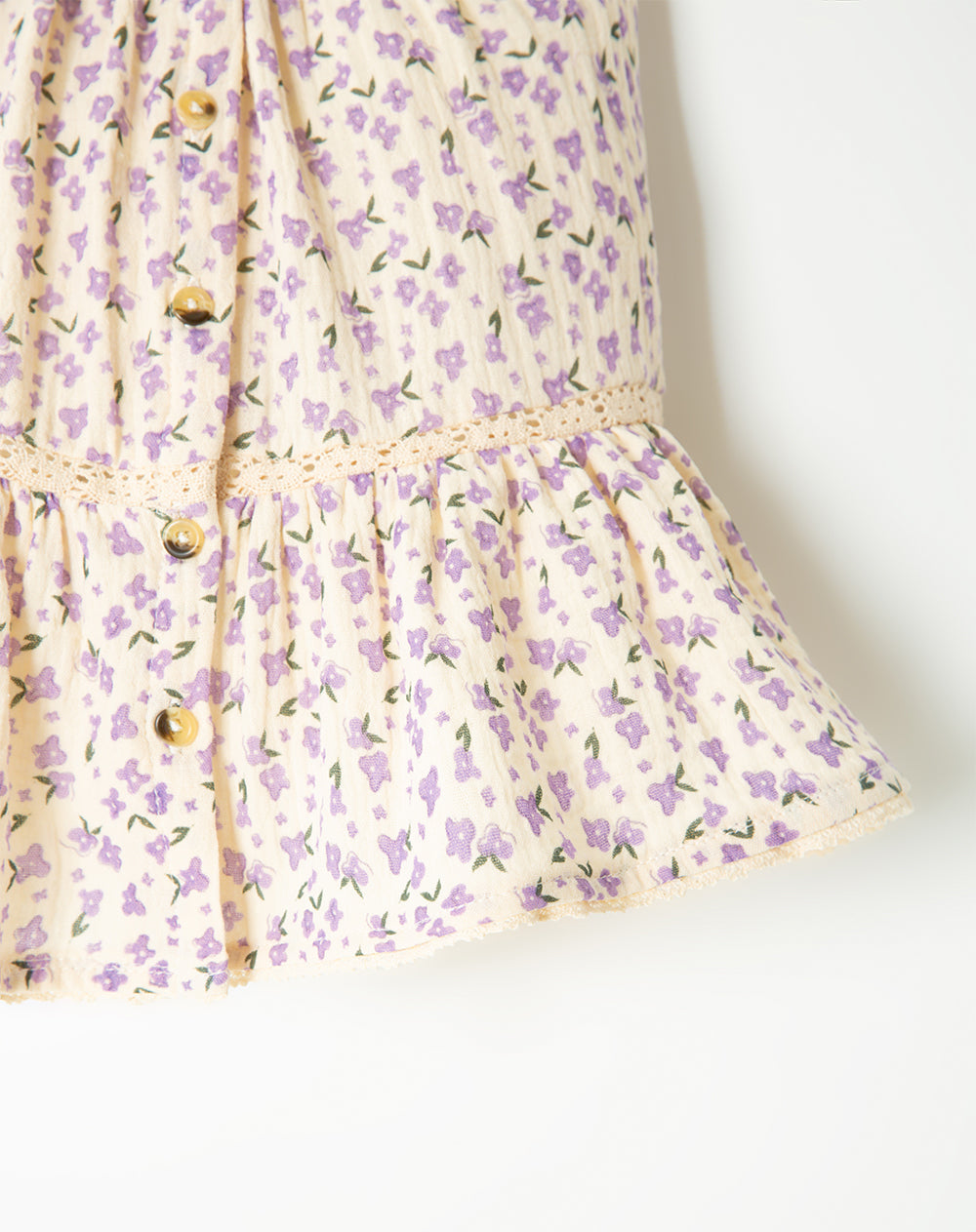 Vestido medio crema estampado