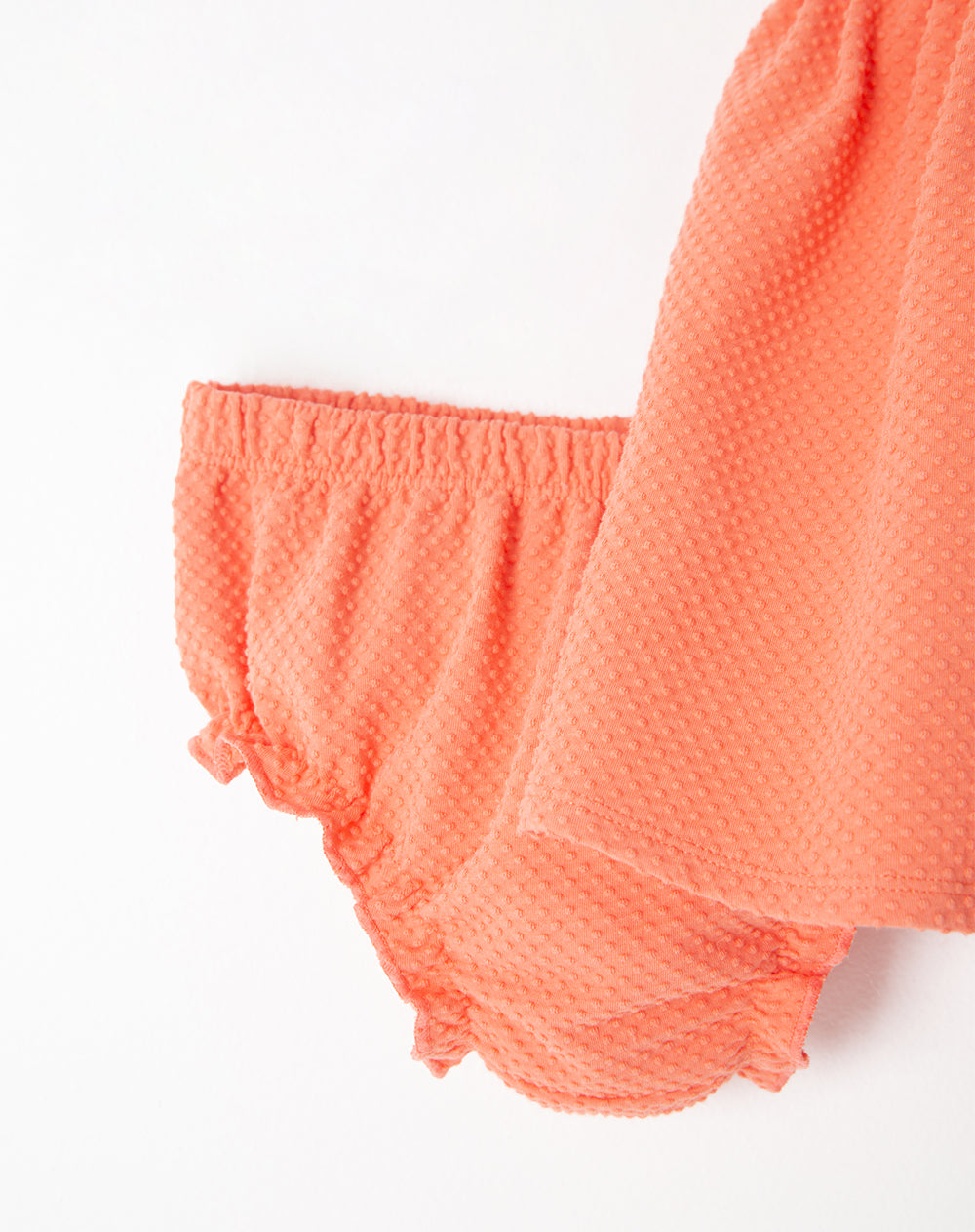 Vestido medio coral