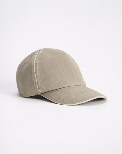 Gorra bordada café niño