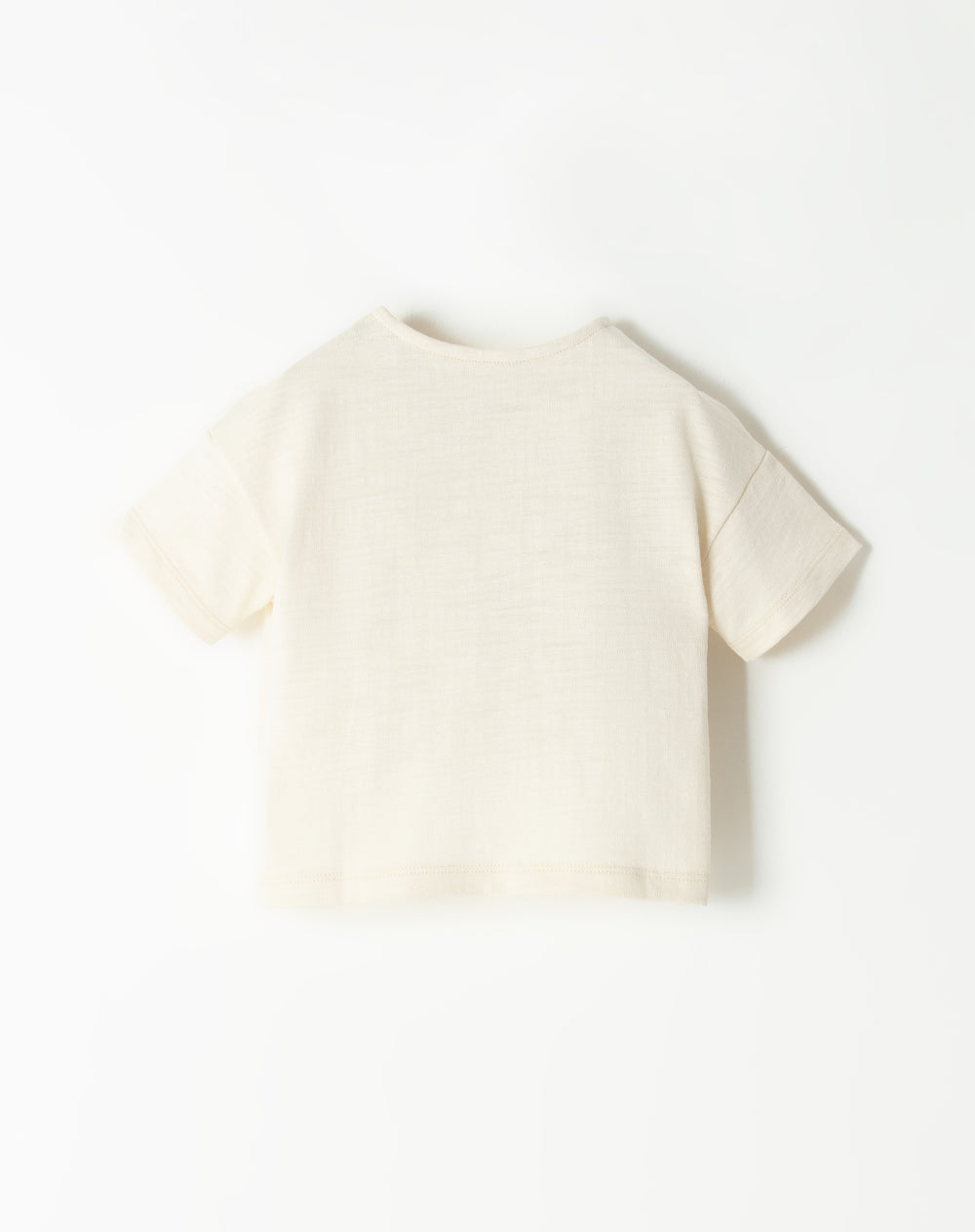 Camiseta oversized fit manga corta crema