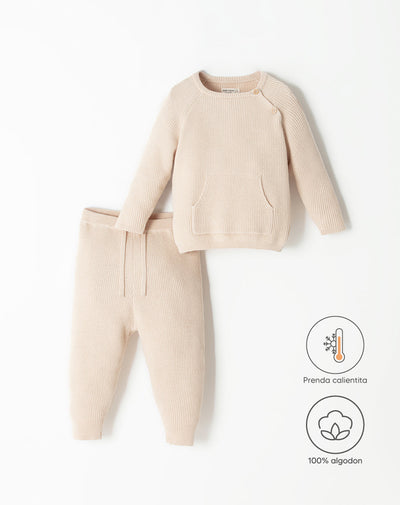 Conjunto pantalon largo manga larga crema