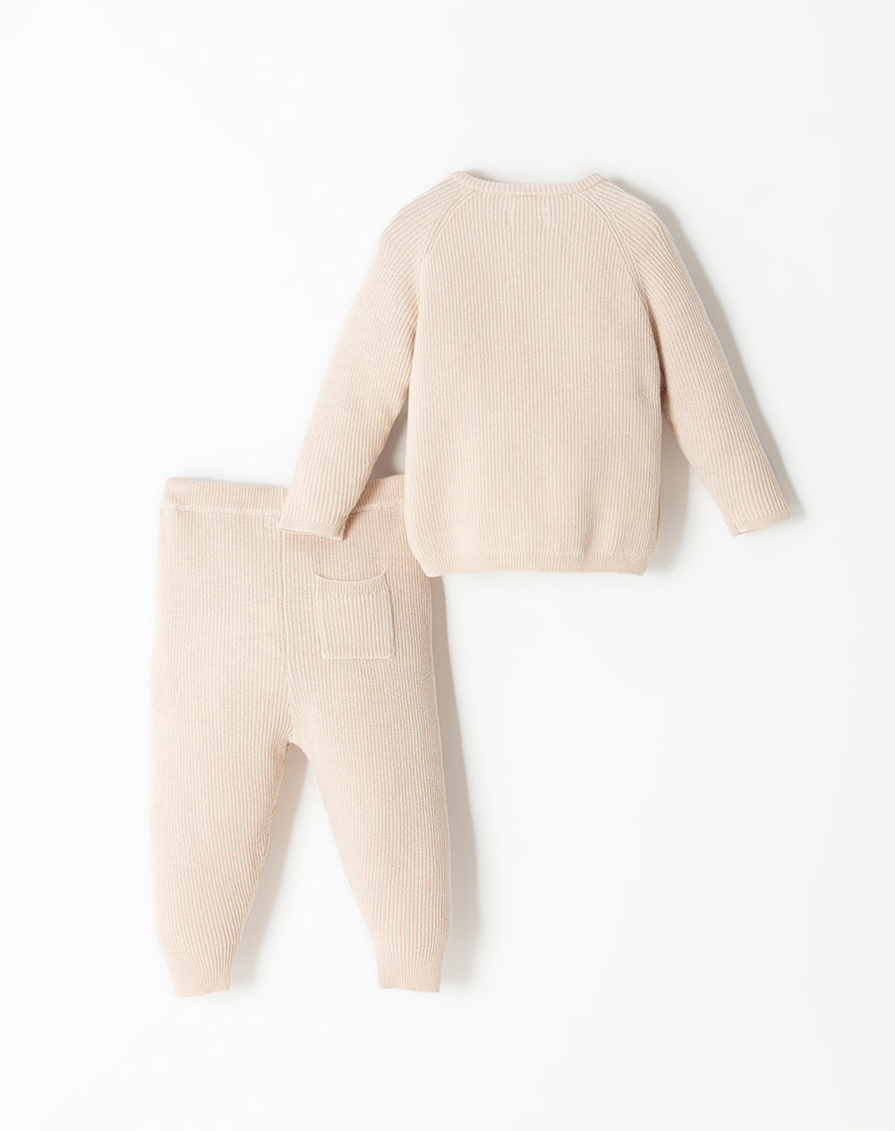 Conjunto pantalon largo manga larga crema
