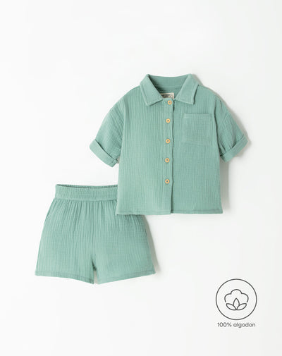 Conjunto pantalon corto manga corta verde