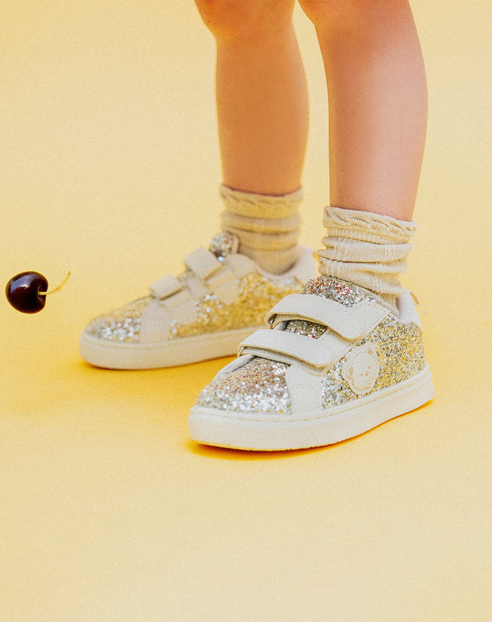 Tenis casuales brillo niña
