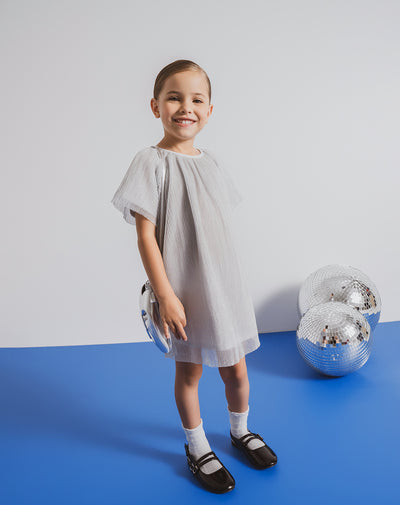 Vestido gris brillante niña