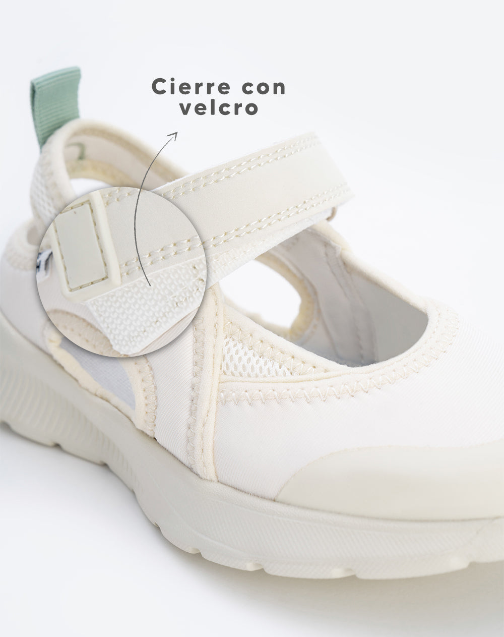 Sandalias cerrada deportiva crema niña