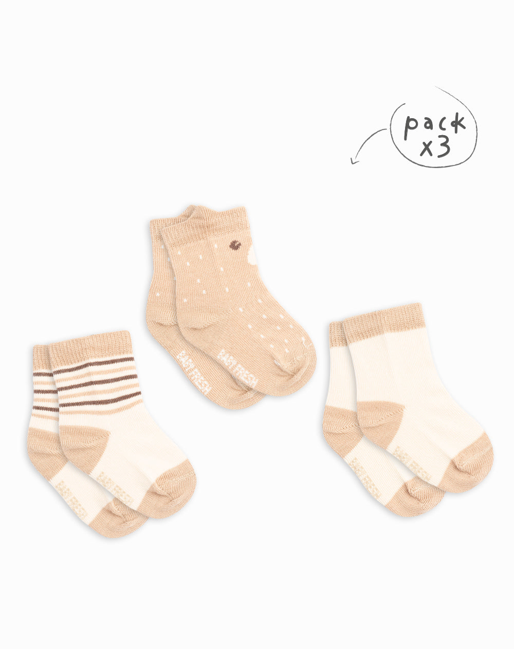 3 pares de medias largas surtidas