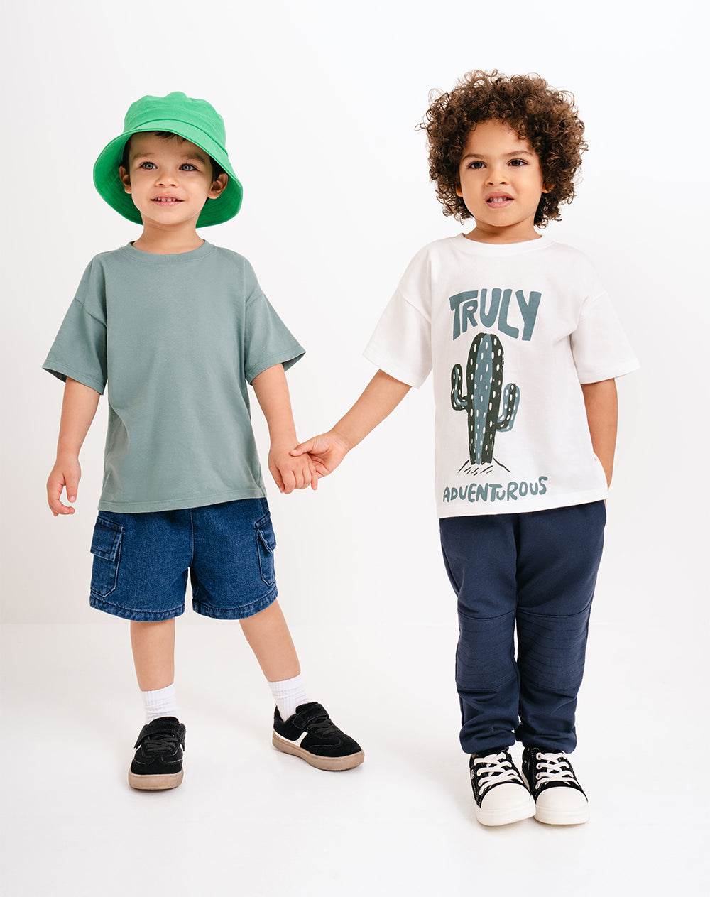 2 camisetas regular fit manga corta surtida